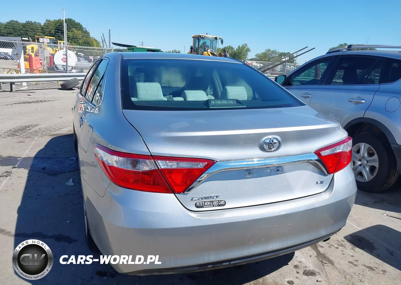 2016 Toyota Camry Le VIN:4T1BF1FK5GU159746 - 16
