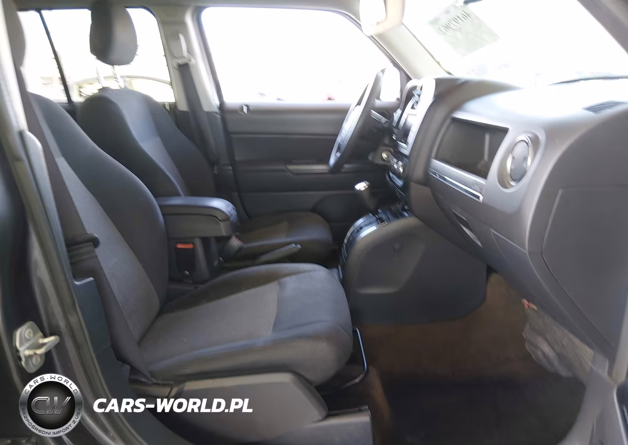 2016 Jeep Patriot Sport VIN:1C4NJPBB5GD537315 - 5