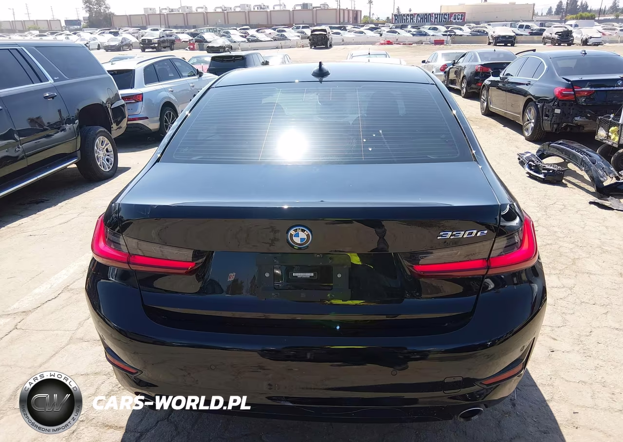 2022 BMW 330E VIN:3MW5P7J04N8C56208 - 17