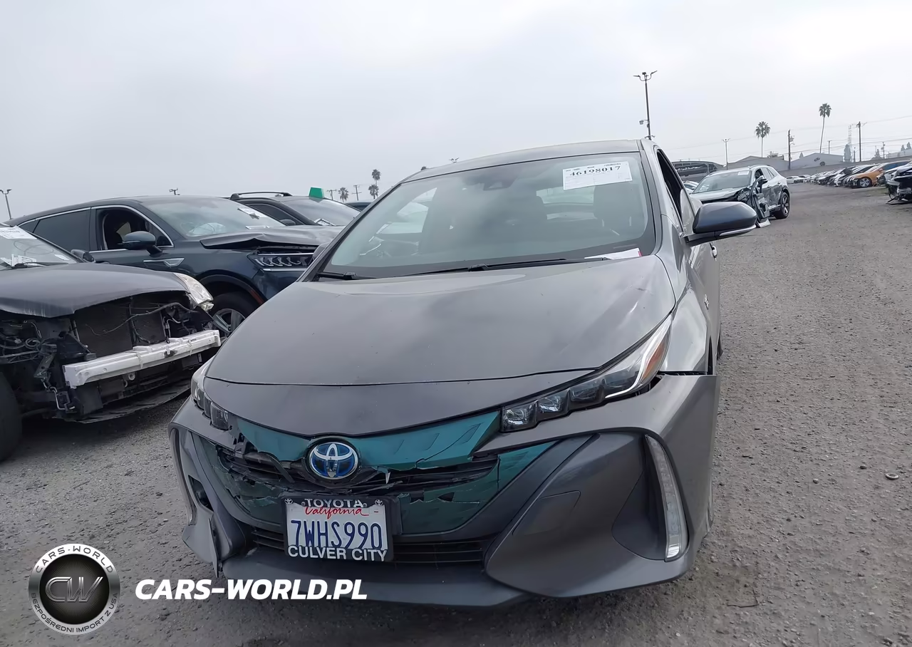 2017 Toyota Prius Prime Plus VIN:JTDKARFP0H3005689 - 12