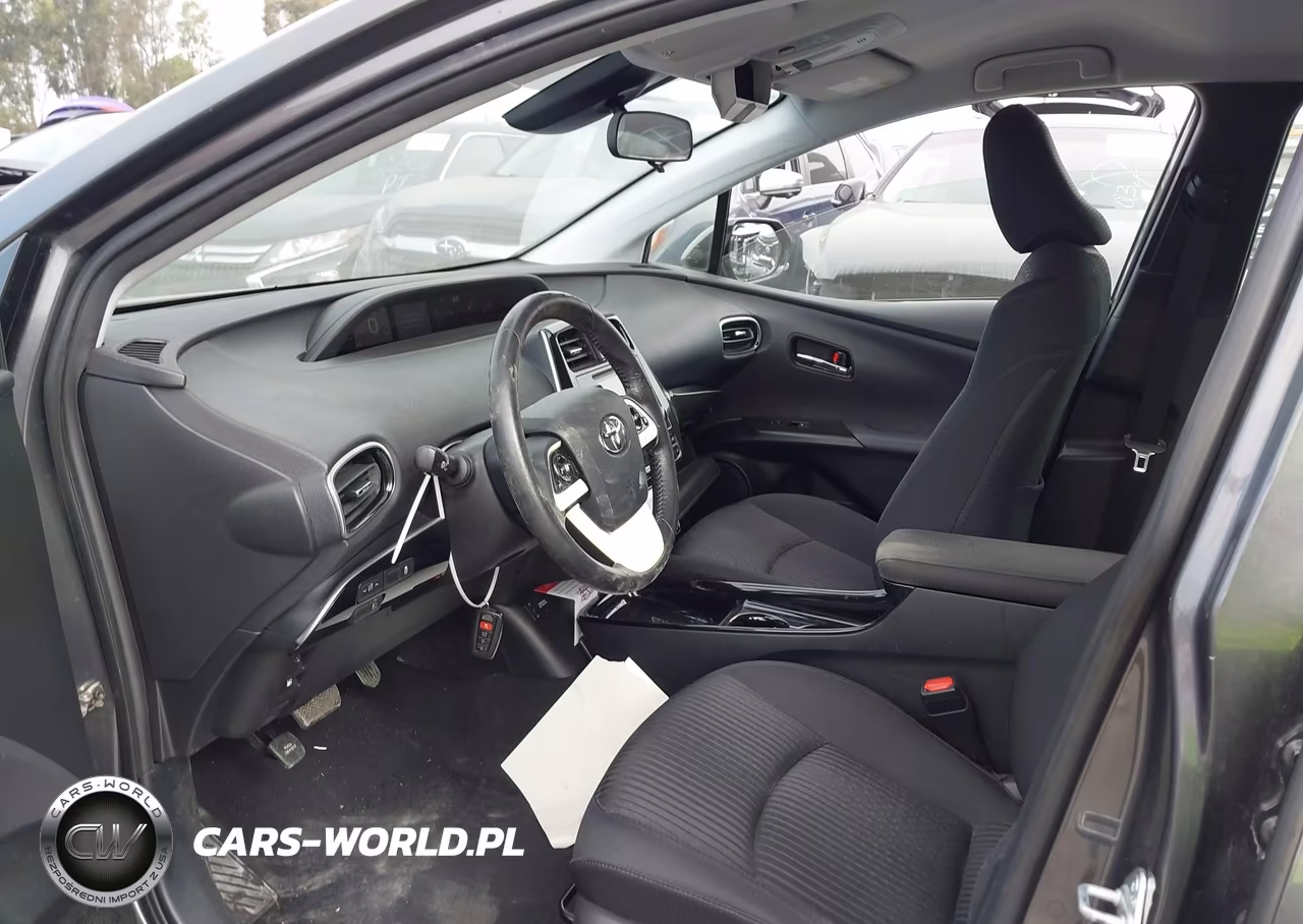 2017 Toyota Prius Prime Plus VIN:JTDKARFP0H3005689 - 17