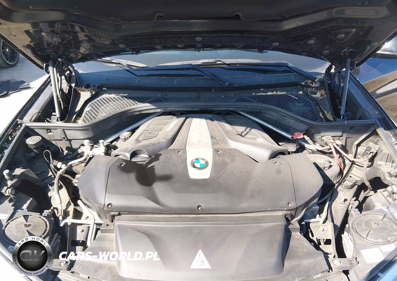 2018 BMW X5 xDrive50I VIN:5UXKR6C54J0U14634 - 10