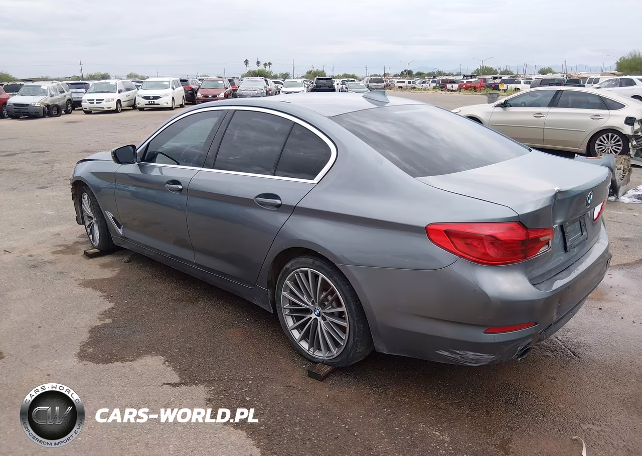 2019 BMW 530I VIN:WBAJA5C56KWW49210 - 3