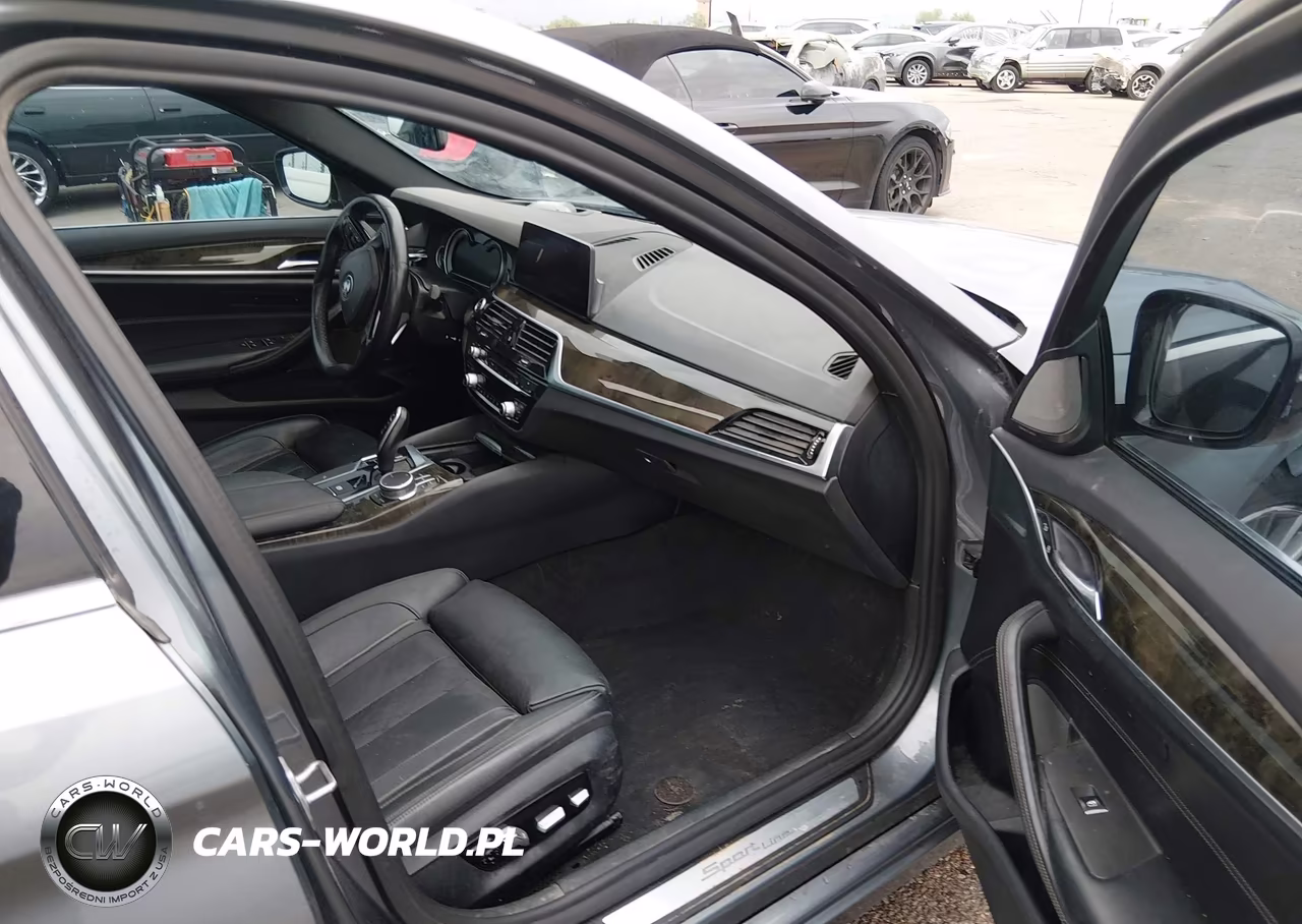2019 BMW 530I VIN:WBAJA5C56KWW49210 - 5