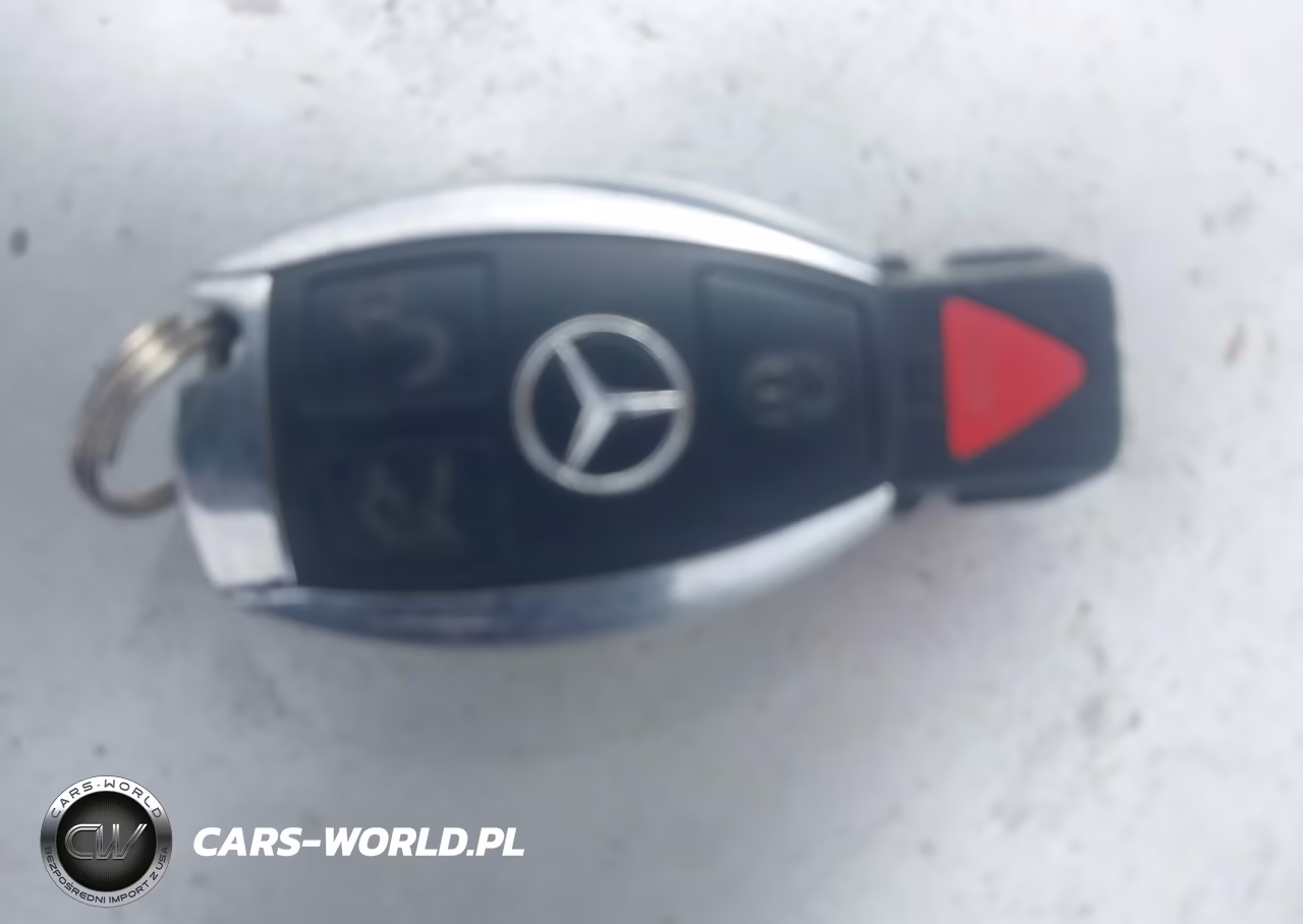 2018 Mercedes-Benz Cla 250 VIN:WDDSJ4EB0JN586300 - 11