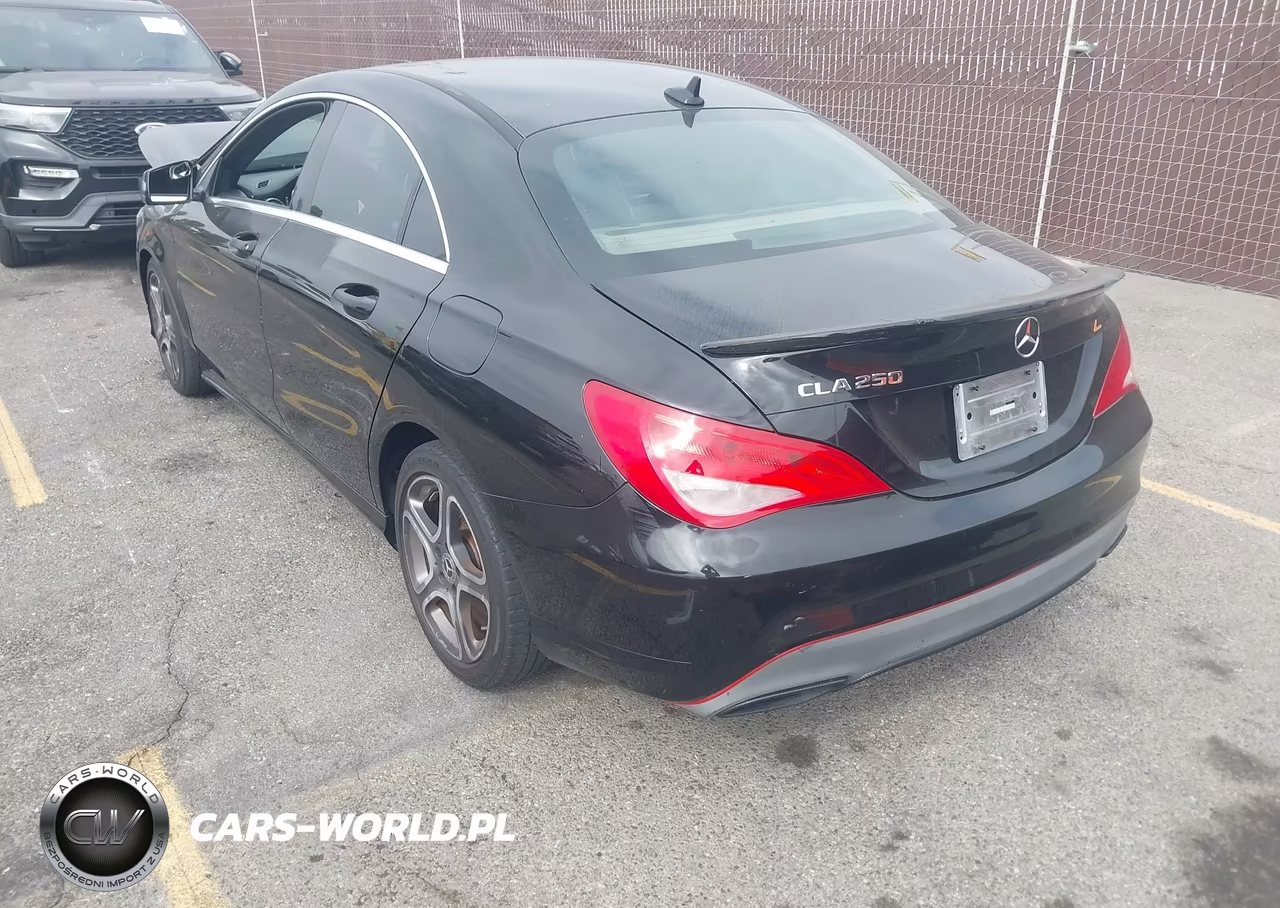 2018 Mercedes-Benz Cla 250 VIN:WDDSJ4EB0JN586300 - 3