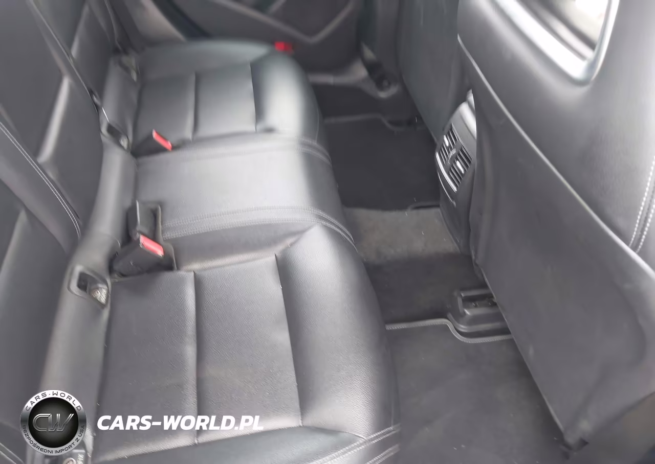 2018 Mercedes-Benz Cla 250 VIN:WDDSJ4EB0JN586300 - 8