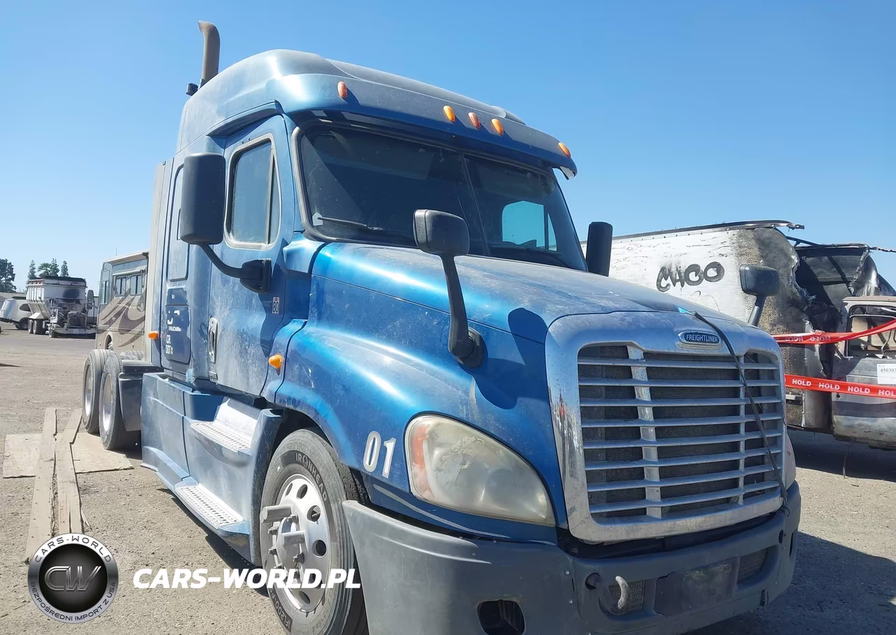 2014 Freightliner Cascadia 125 VIN:3AKJGLD5XESFX4778 - 1