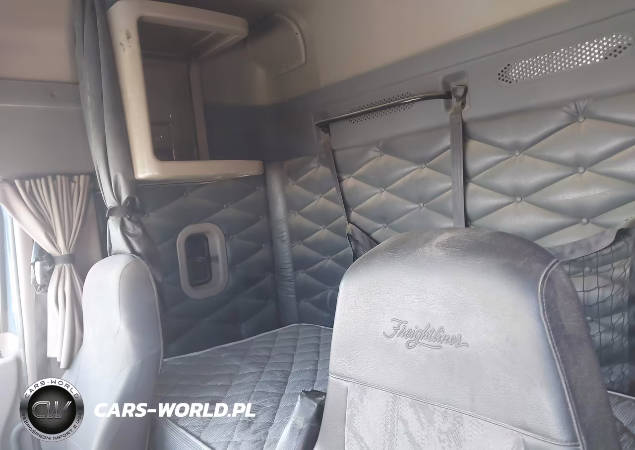 2014 Freightliner Cascadia 125 VIN:3AKJGLD5XESFX4778 - 7