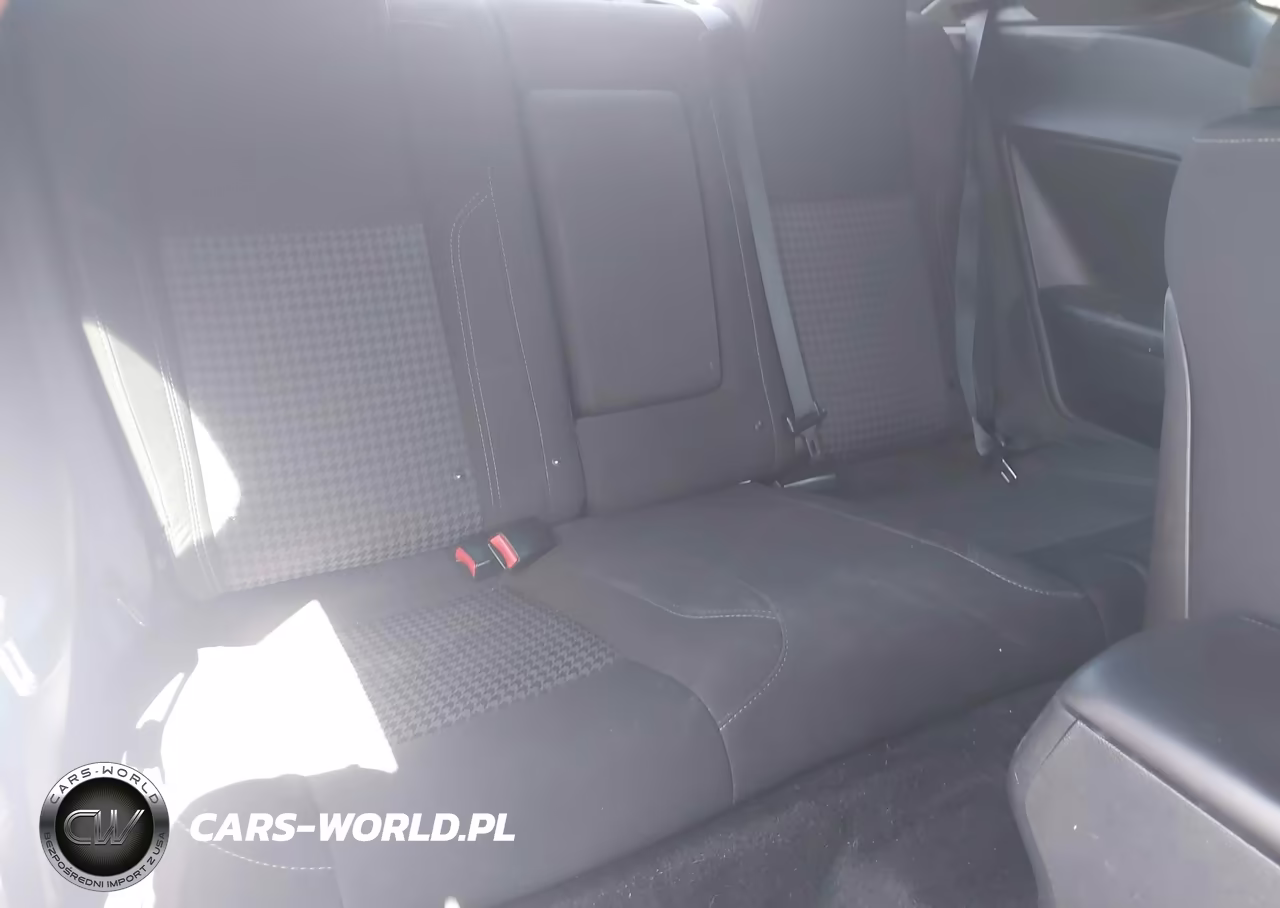 2015 Dodge Challenger Sxt VIN:2C3CDZAGXFH793544 - 8