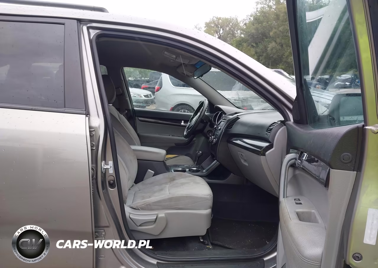 2011 Kia Sorento Lx V6 VIN:5XYKT4A2XBG161069 - 5
