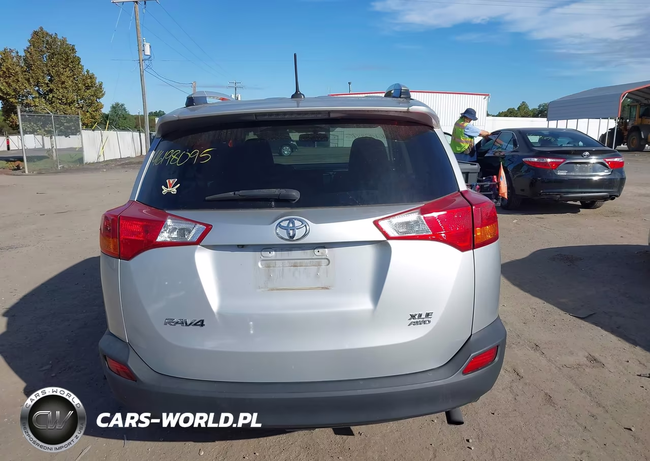 2015 Toyota Rav4 Xle VIN:2T3RFREV3FW346966 - 17