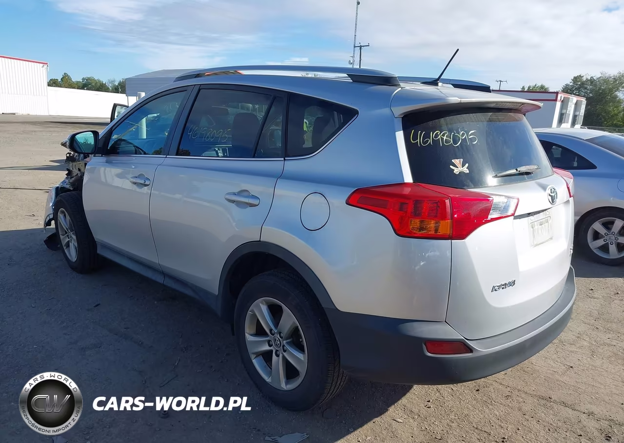 2015 Toyota Rav4 Xle VIN:2T3RFREV3FW346966 - 3