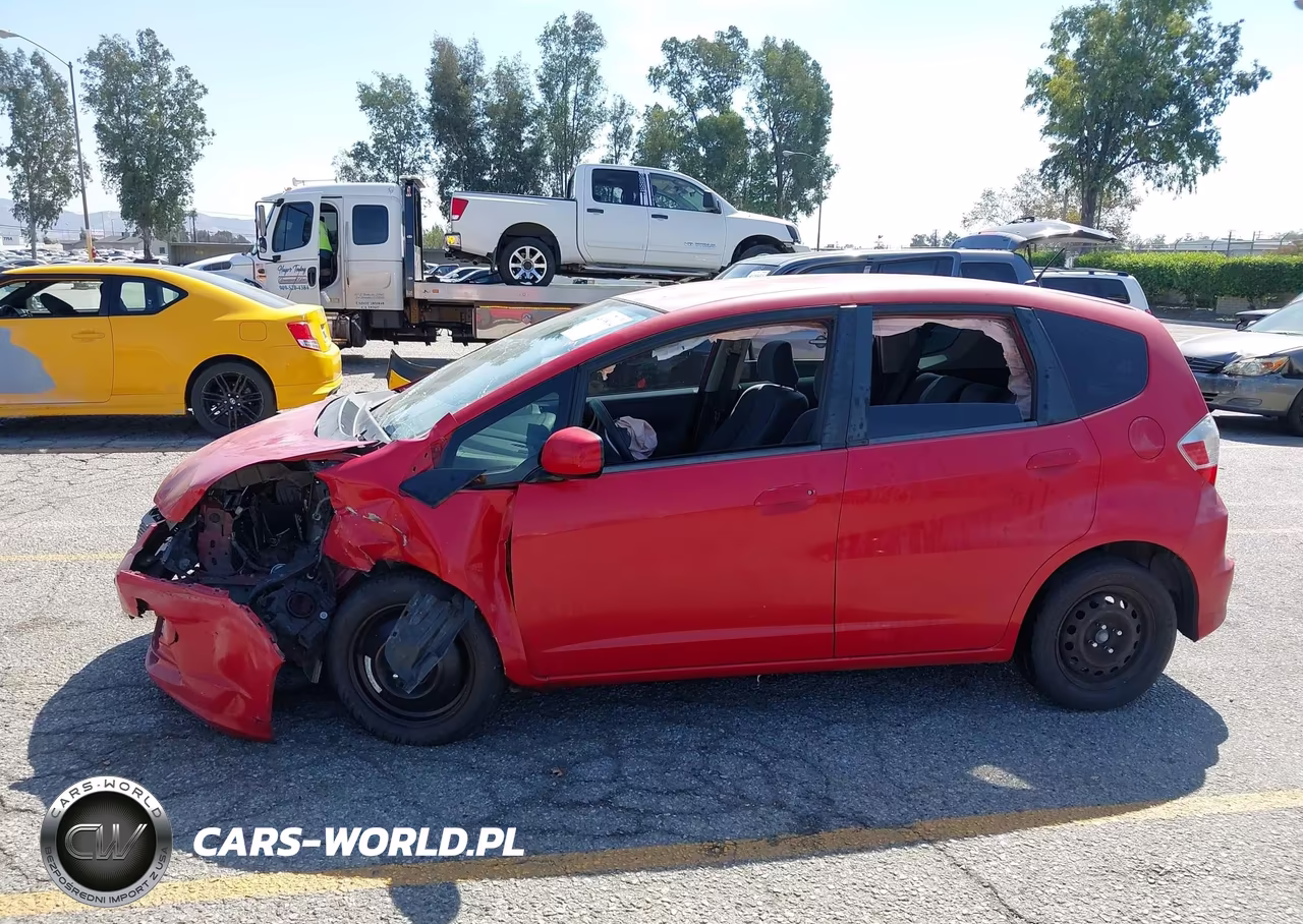 2012 Honda Fit VIN:JHMGE8H30CC040612 - 16