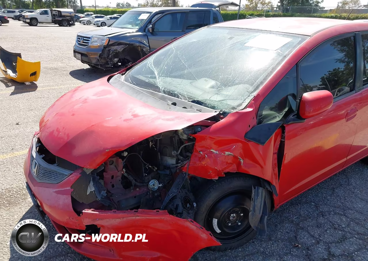 2012 Honda Fit VIN:JHMGE8H30CC040612 - 6