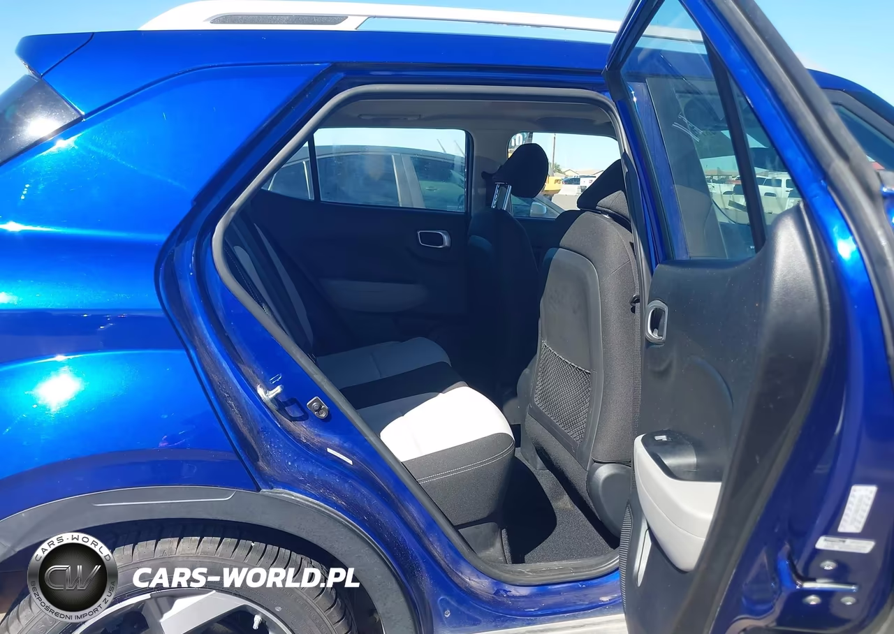 2022 Hyundai Venue Sel VIN:KMHRC8A38NU195542 - 8