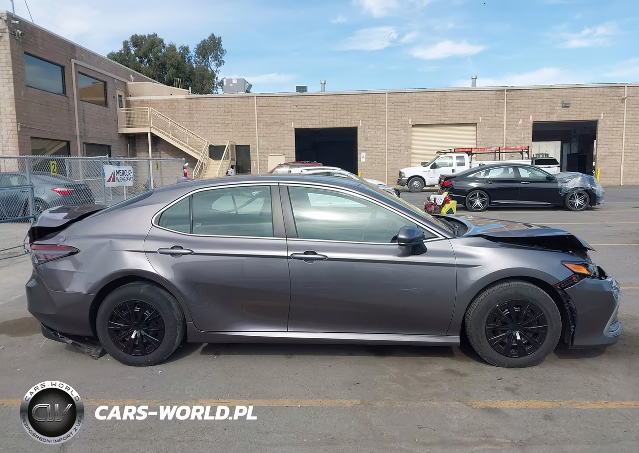 2023 Toyota Camry Le Hybrid VIN:4T1C31AK8PU051691 - 13