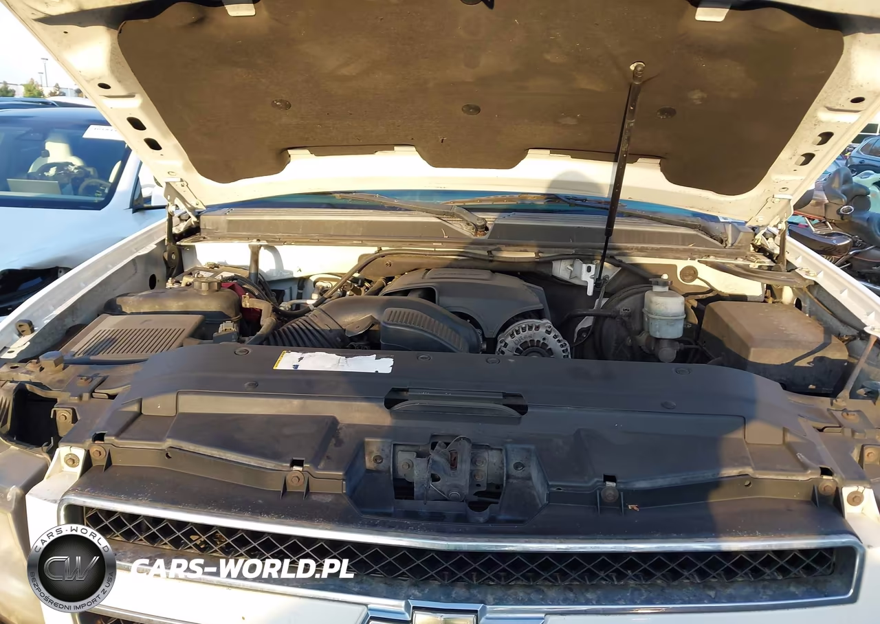 2011 Chevrolet Suburban Lt VIN:1GNSKJE30BR222863 - 10