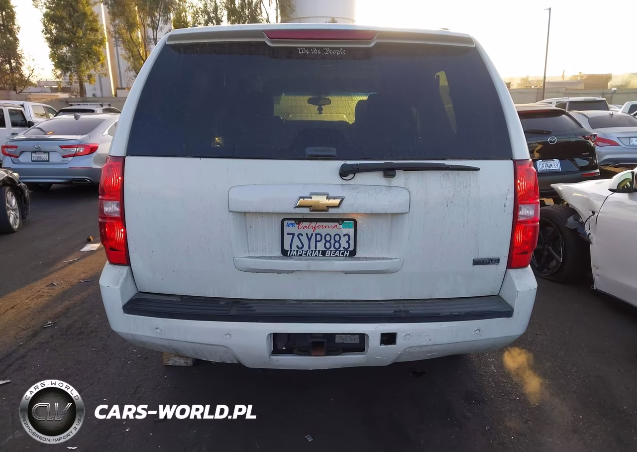 2011 Chevrolet Suburban Lt VIN:1GNSKJE30BR222863 - 16