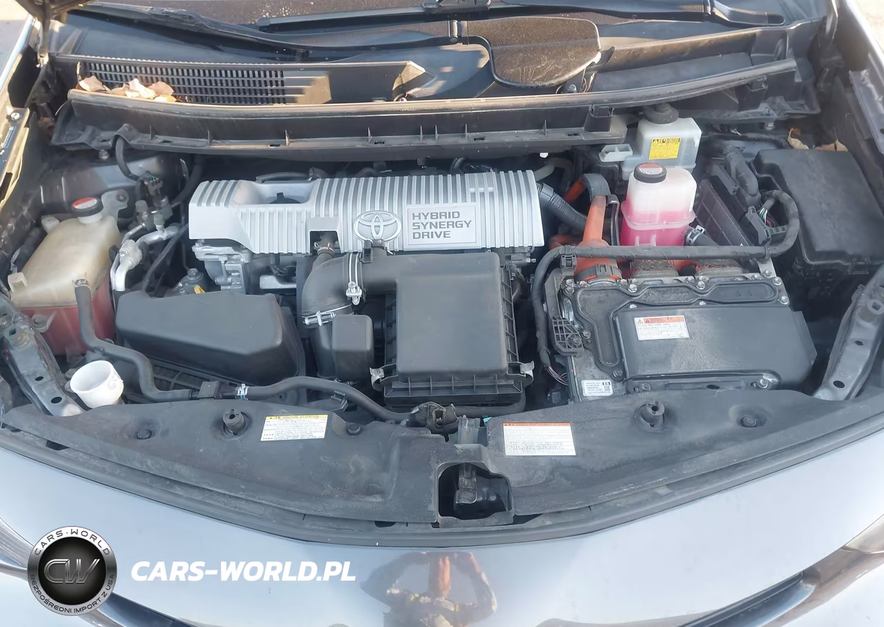 2015 Toyota Prius V Two VIN:JTDZN3EU3FJ034605 - 10