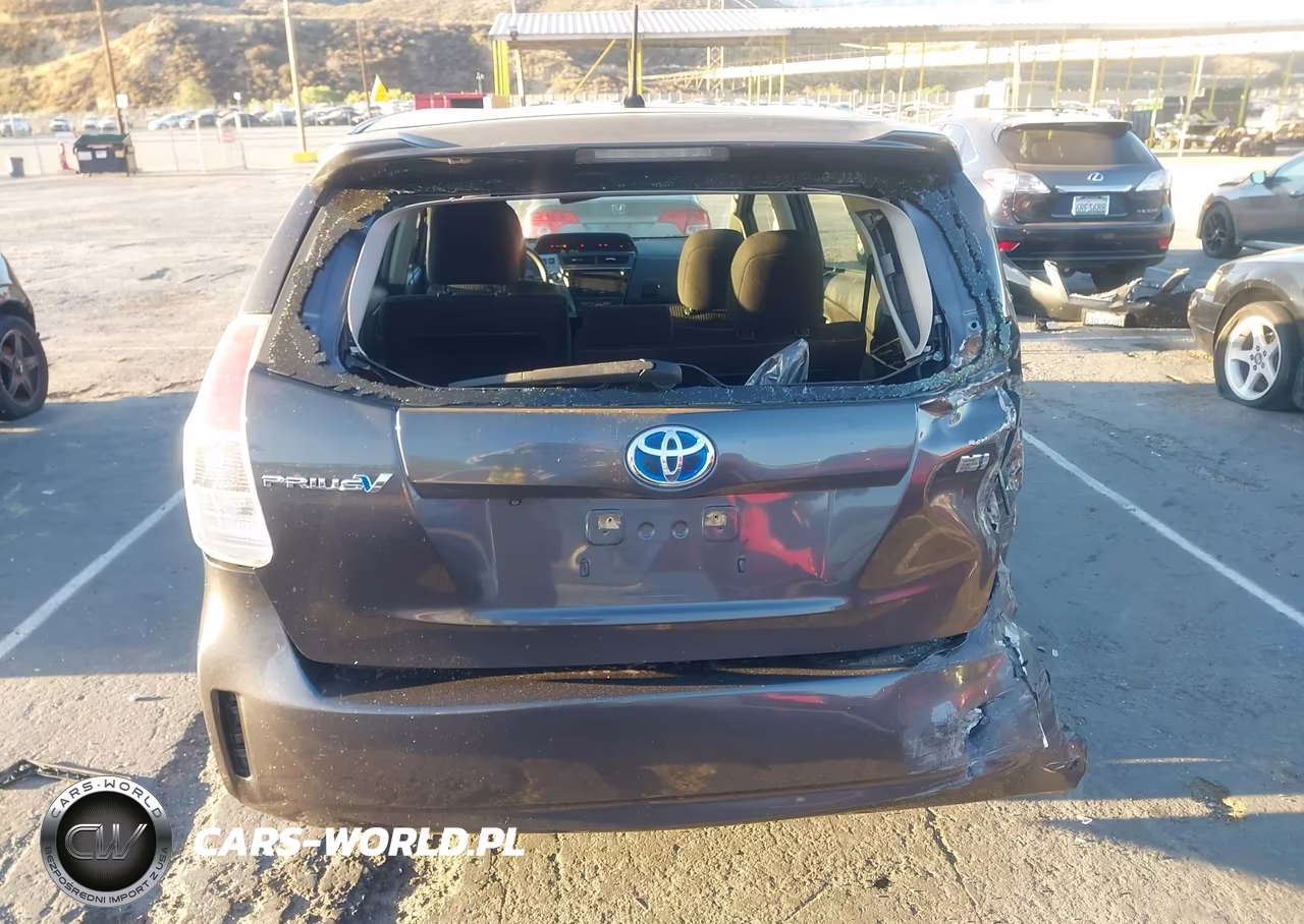 2015 Toyota Prius V Two VIN:JTDZN3EU3FJ034605 - 16