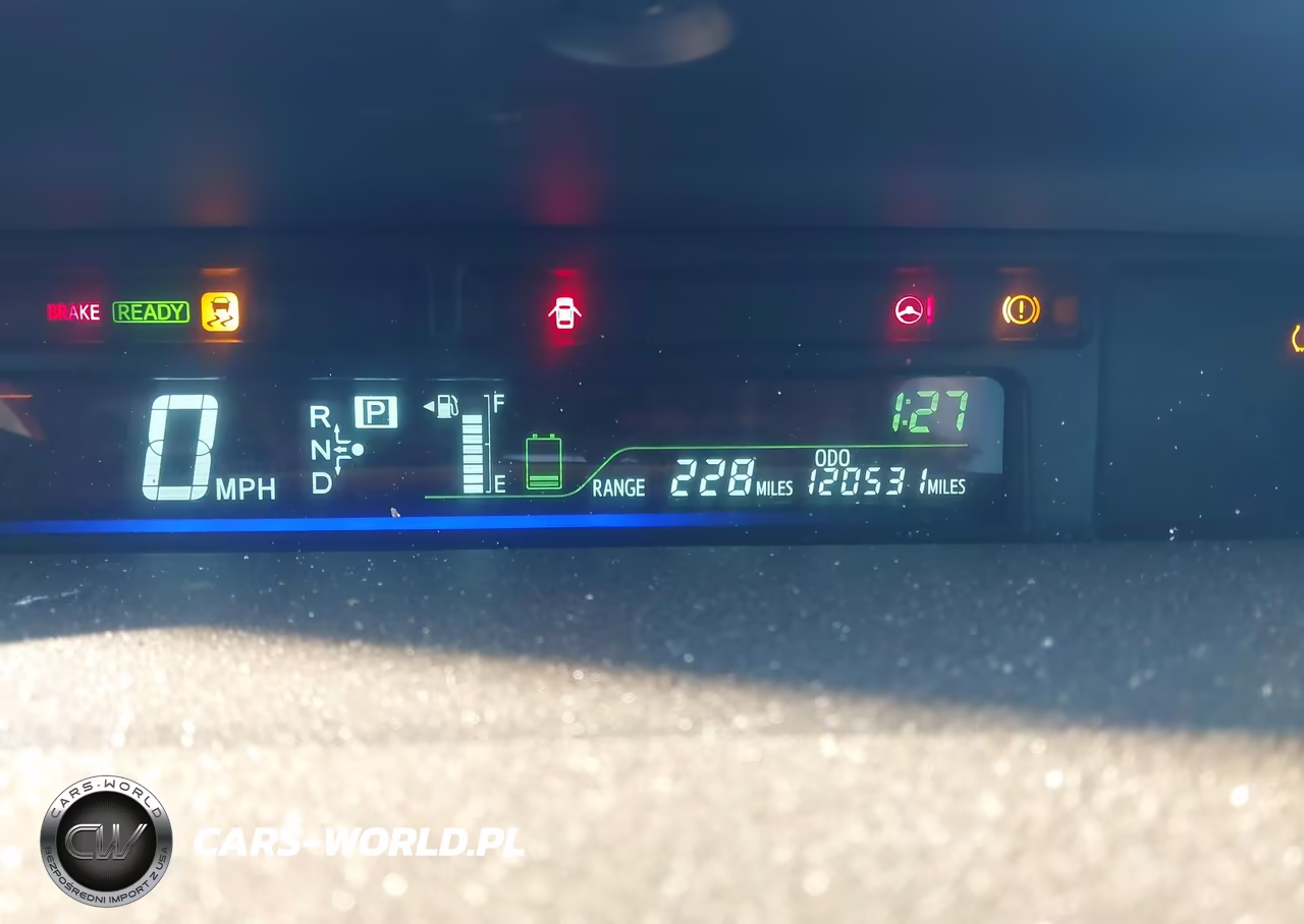 2015 Toyota Prius V Two VIN:JTDZN3EU3FJ034605 - 7