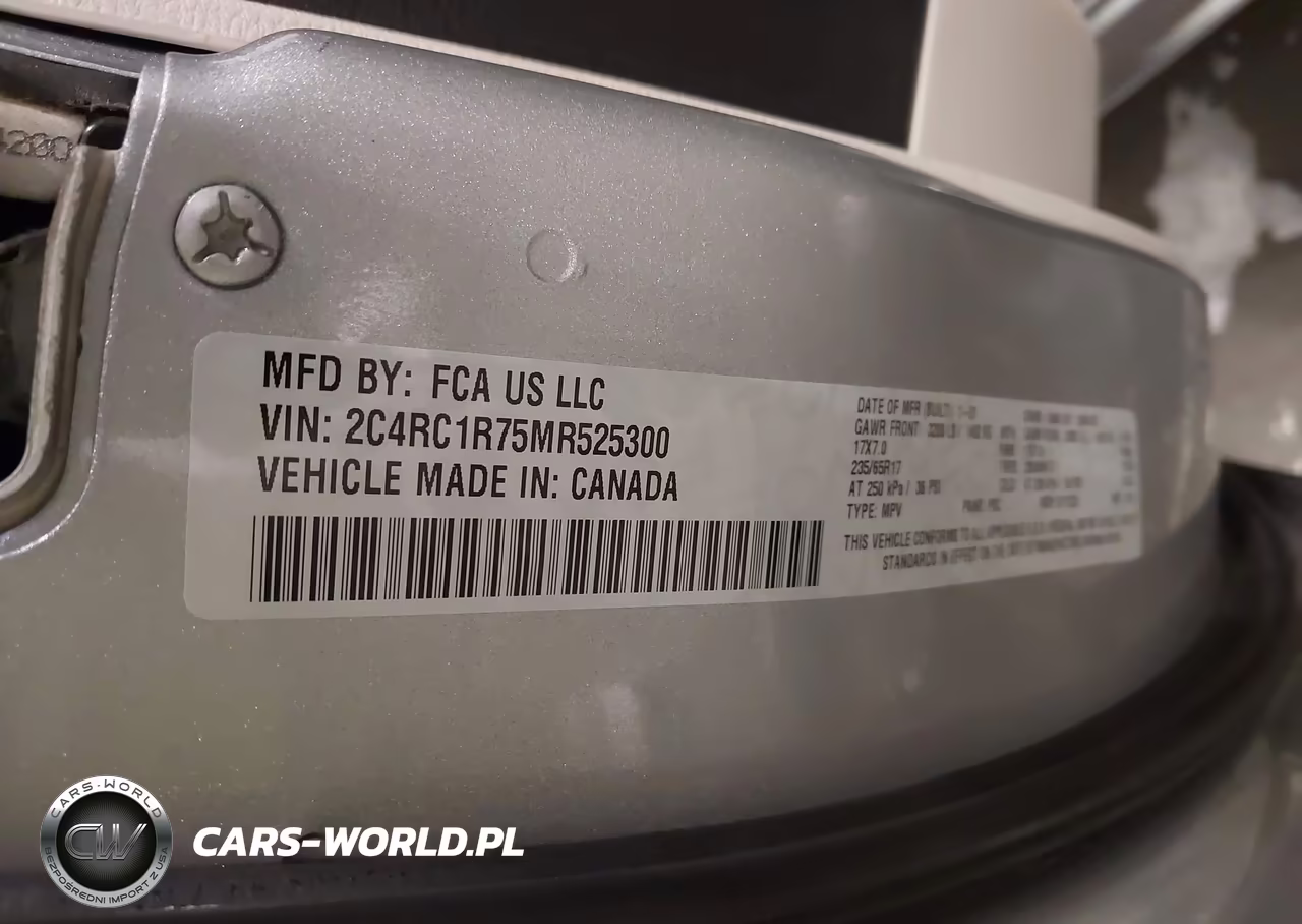 2021 Chrysler Pacifica Hybrid Touring VIN:2C4RC1R75MR525300 - 9