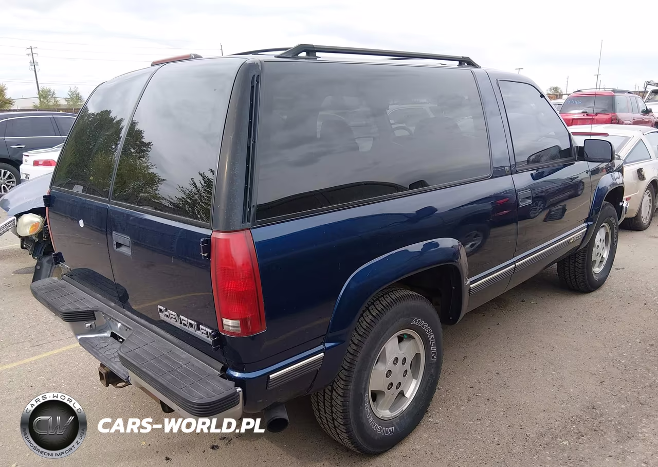 1995 Chevrolet Tahoe K1500 VIN:3GNEK18K5SG106400 - 4