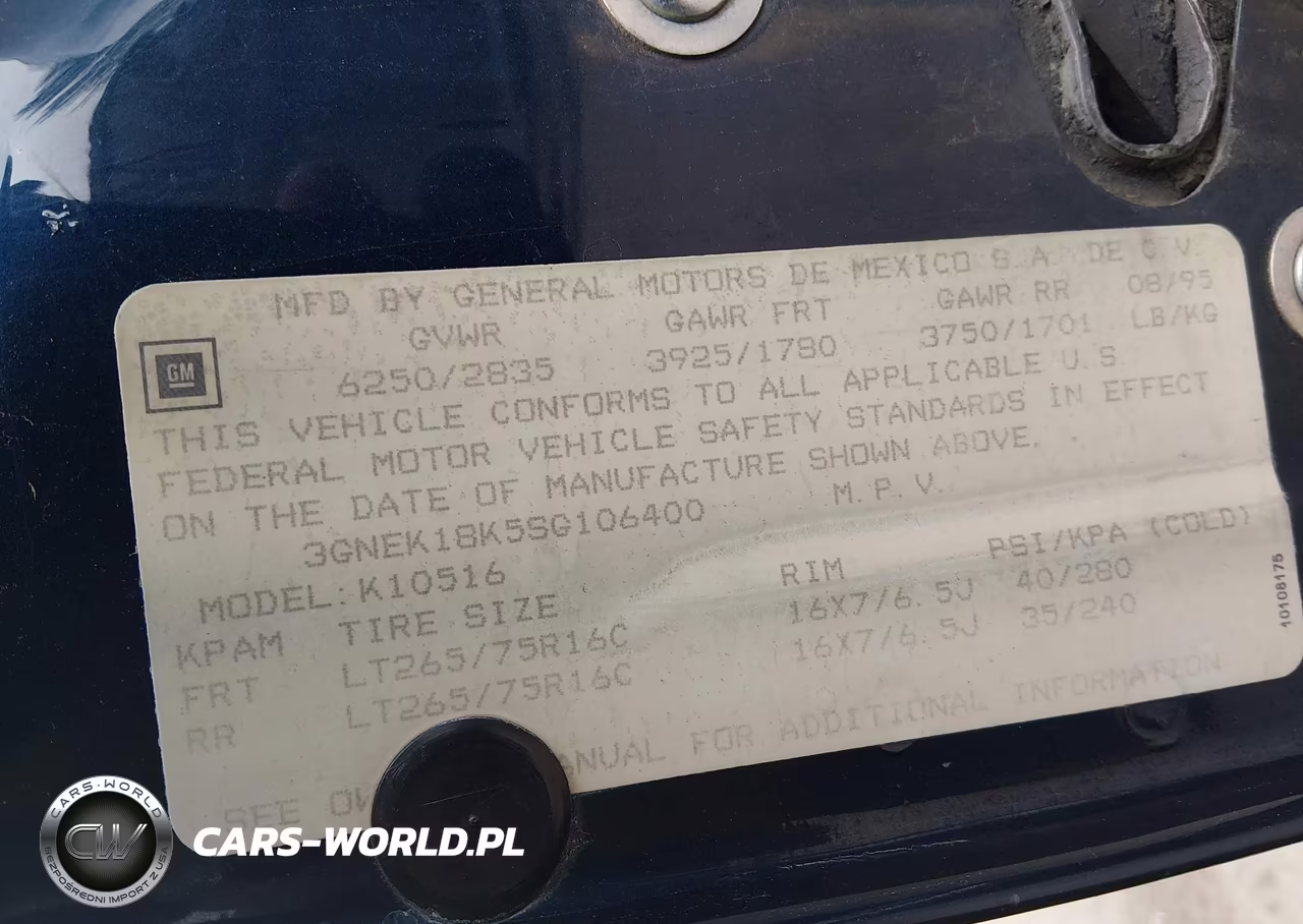 1995 Chevrolet Tahoe K1500 VIN:3GNEK18K5SG106400 - 9