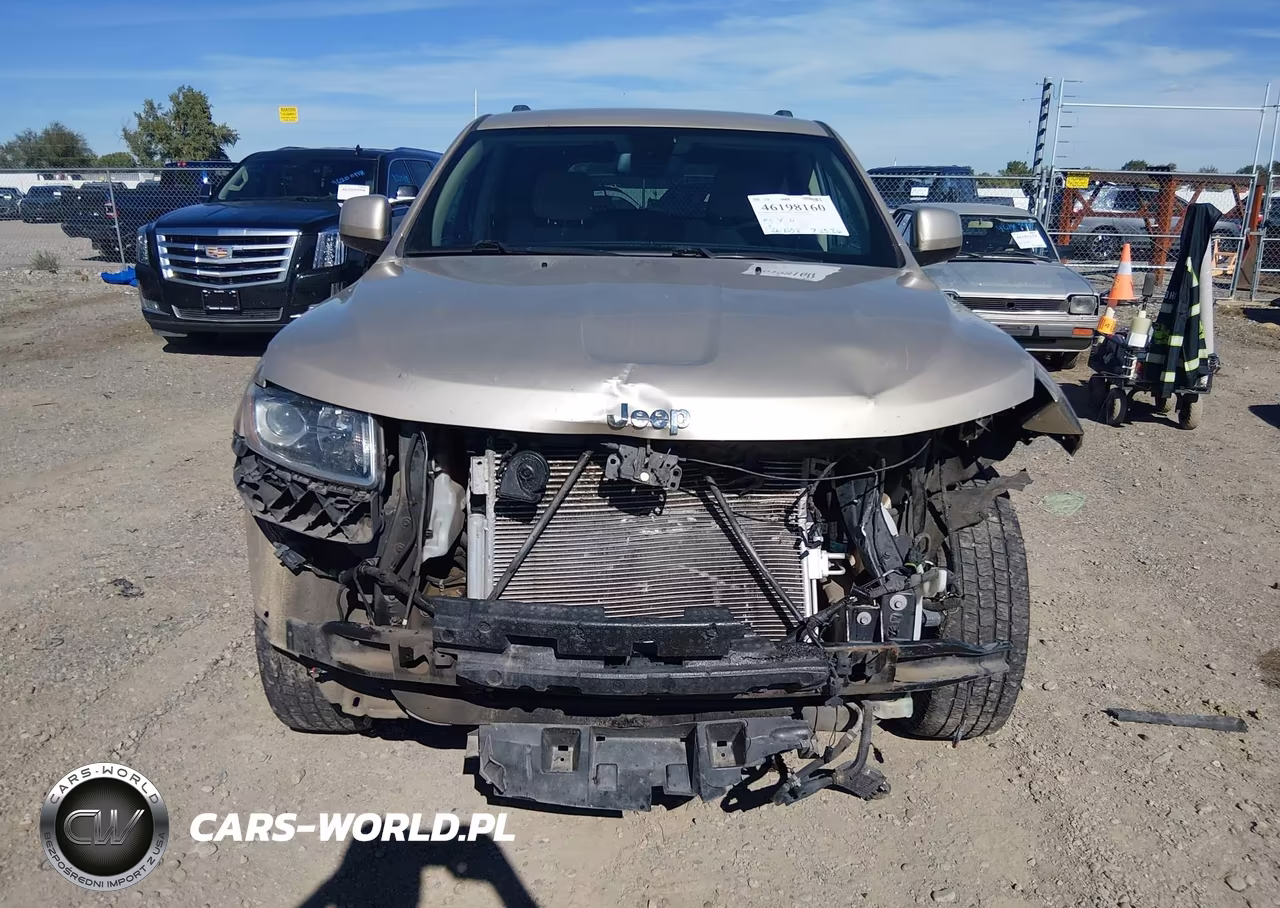 2014 Jeep Grand Cherokee Laredo VIN:1C4RJFAG1EC441273 - 12