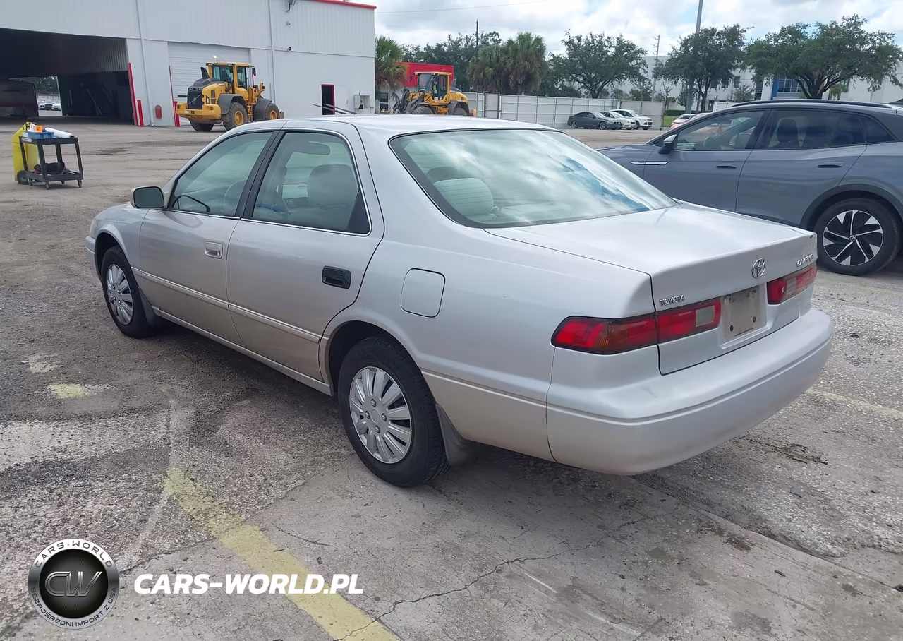 1999 Toyota Camry VIN:4T1BG22K5XU603121 - 3