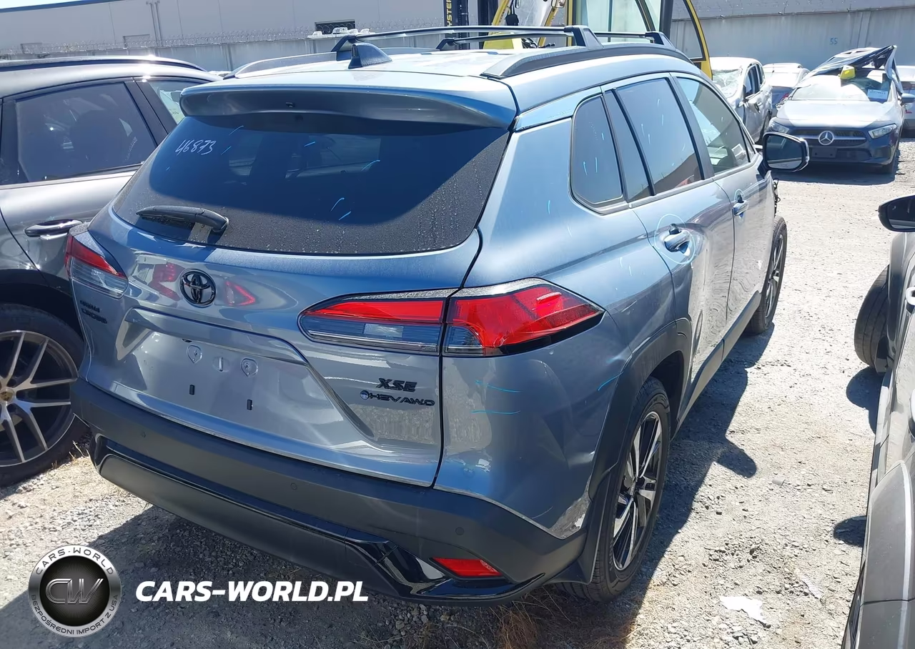 2025 Toyota Corolla Cross Hybrid Xse VIN:7MUFBABG8SV065754 - 4