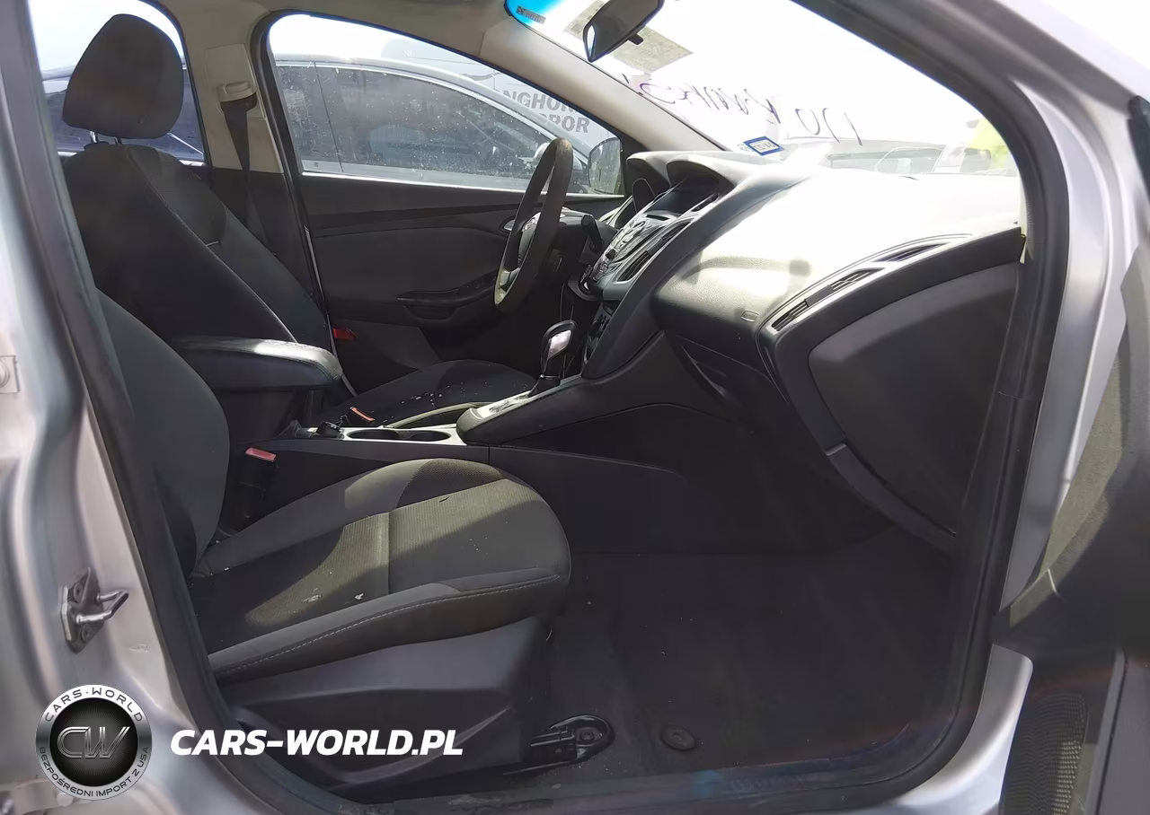 2013 Ford Focus Se VIN:1FADP3F27DL233830 - 5