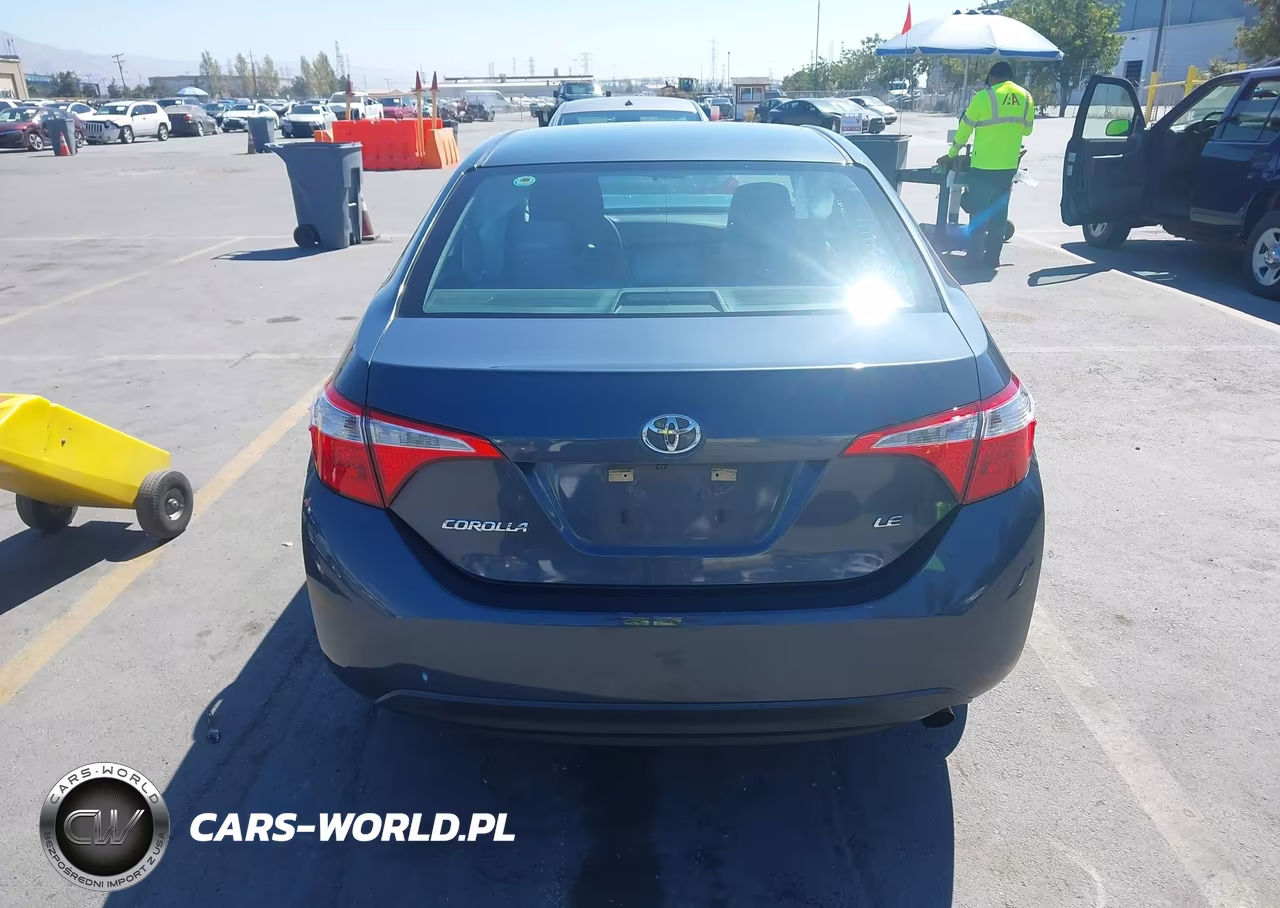 2016 Toyota Corolla Le VIN:5YFBURHE9GP409244 - 17