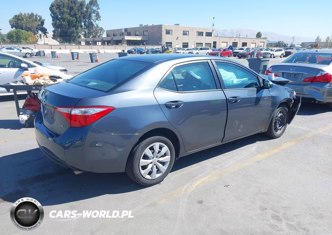 2016 Toyota Corolla Le VIN:5YFBURHE9GP409244 - 4