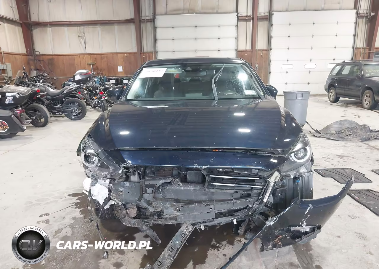 2018 Mazda Mazda3 Hatchback Grand Touring VIN:3MZBN1M39JM213481 - 12