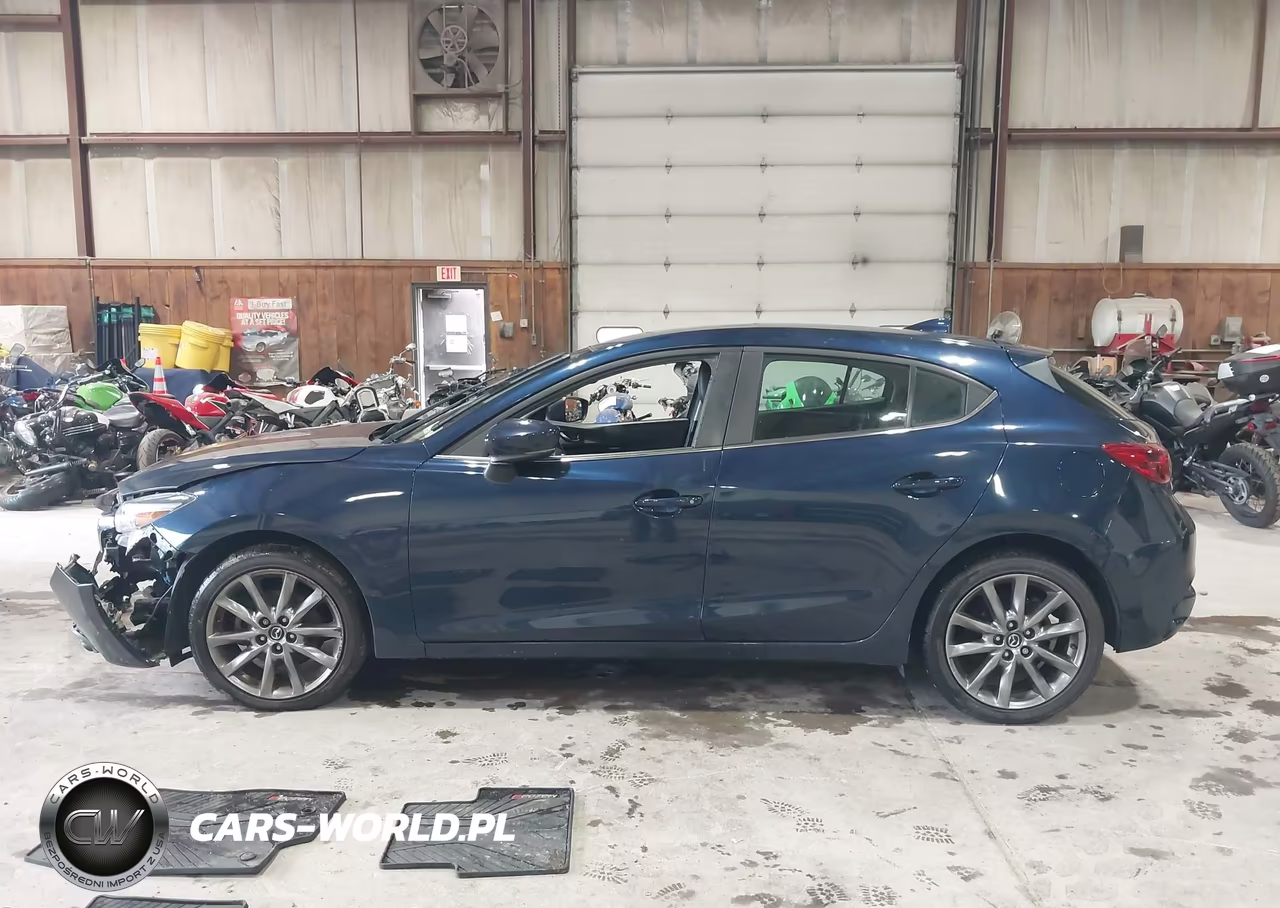 2018 Mazda Mazda3 Hatchback Grand Touring VIN:3MZBN1M39JM213481 - 14