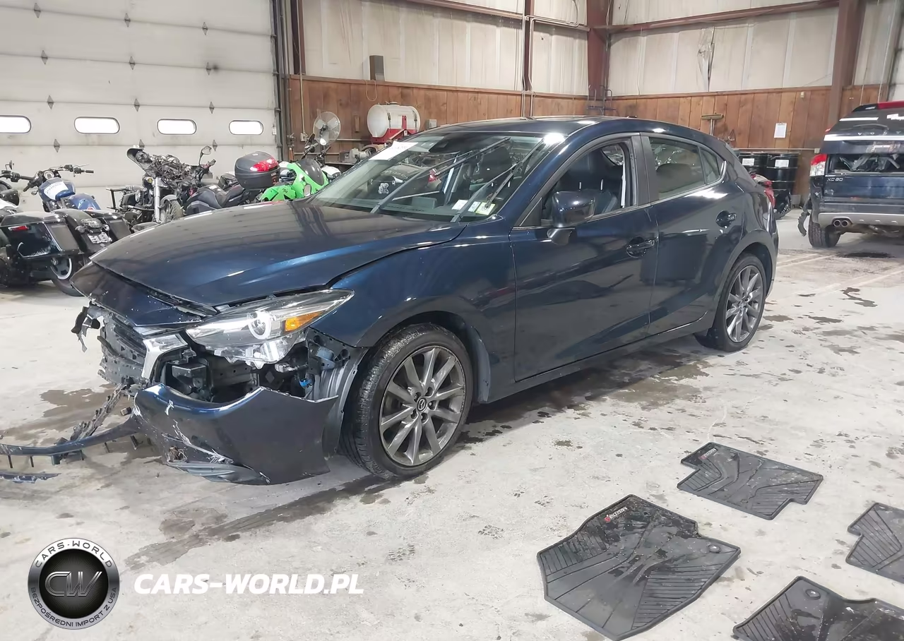 2018 Mazda Mazda3 Hatchback Grand Touring VIN:3MZBN1M39JM213481 - 2