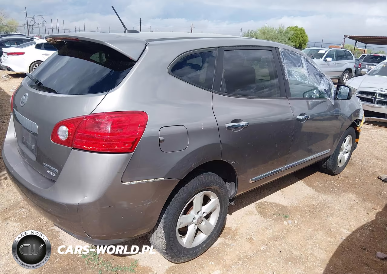 2013 Nissan Rogue S VIN:JN8AS5MVXDW666405 - 4