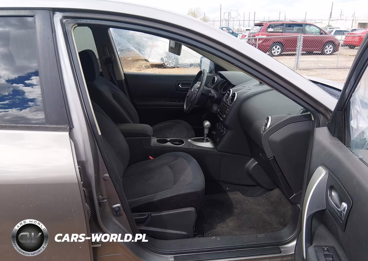2013 Nissan Rogue S VIN:JN8AS5MVXDW666405 - 5