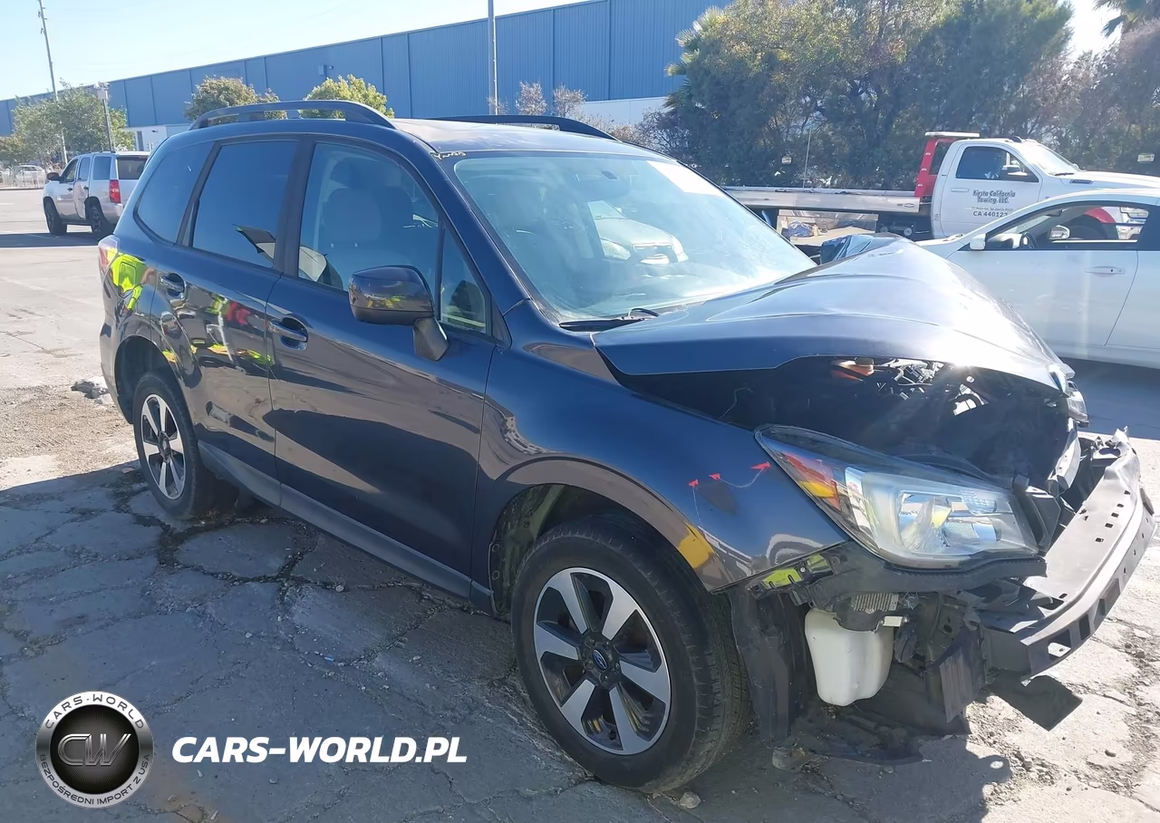 2017 Subaru Forester 2.5I Premium VIN:JF2SJAEC2HH526188 - 1