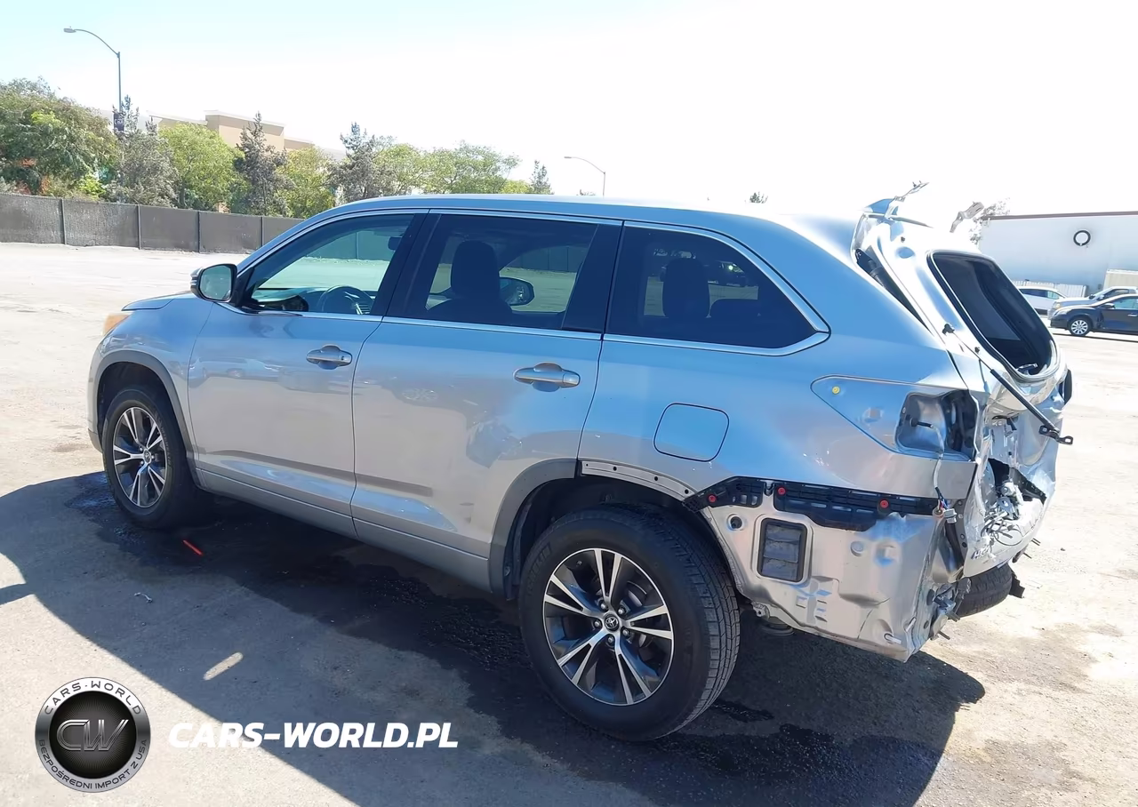 2016 Toyota Highlander Xle VIN:5TDKKRFH1GS506271 - 3