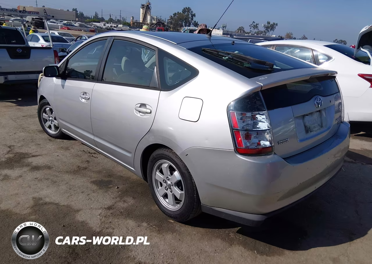 2005 Toyota Prius VIN:JTDKB20U857017435 - 3