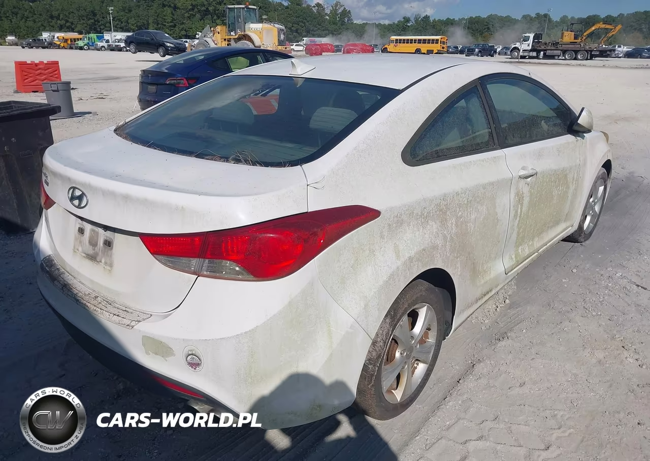 2013 Hyundai Elantra Gs VIN:KMHDH6AE0DU015129 - 4