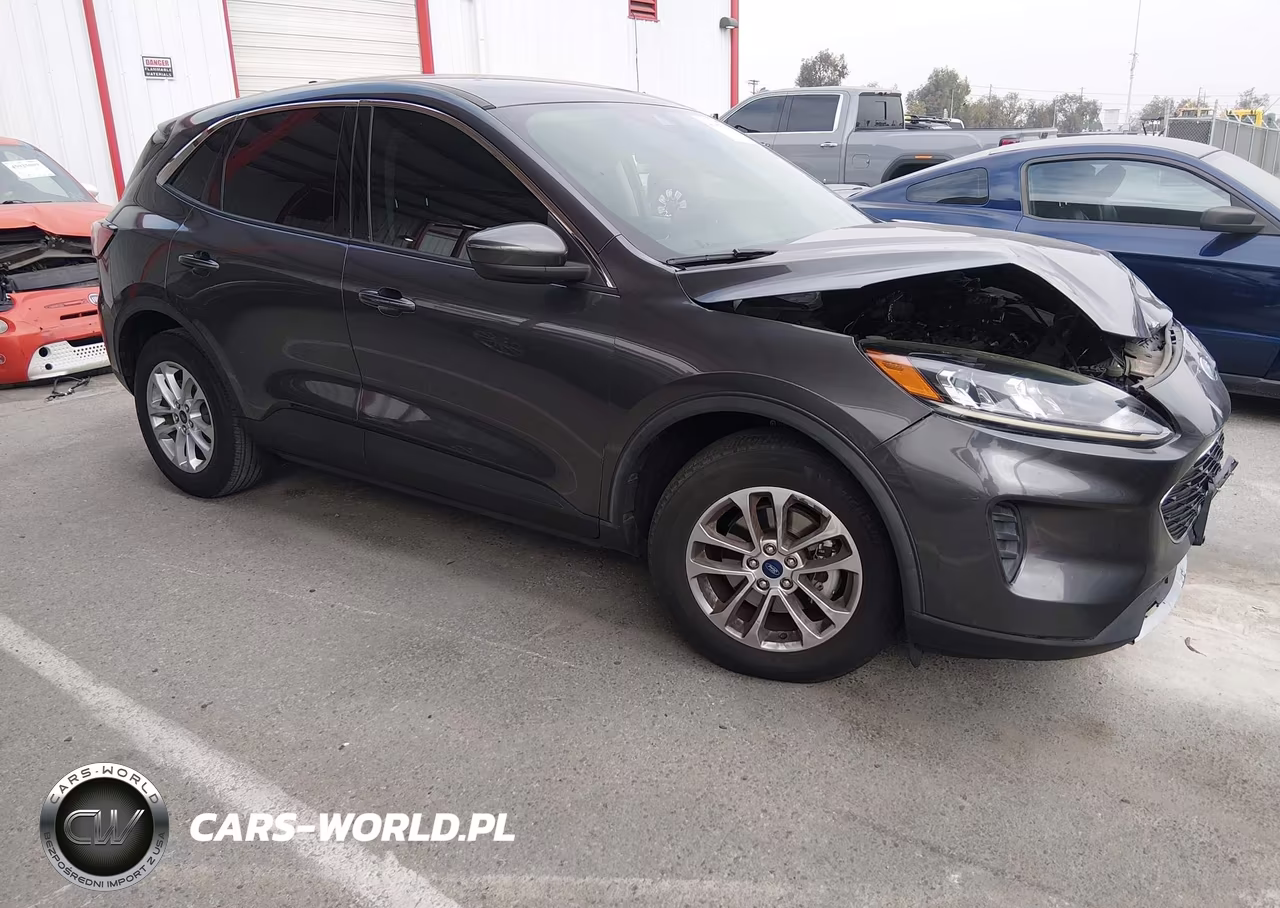 2020 Ford Escape Se