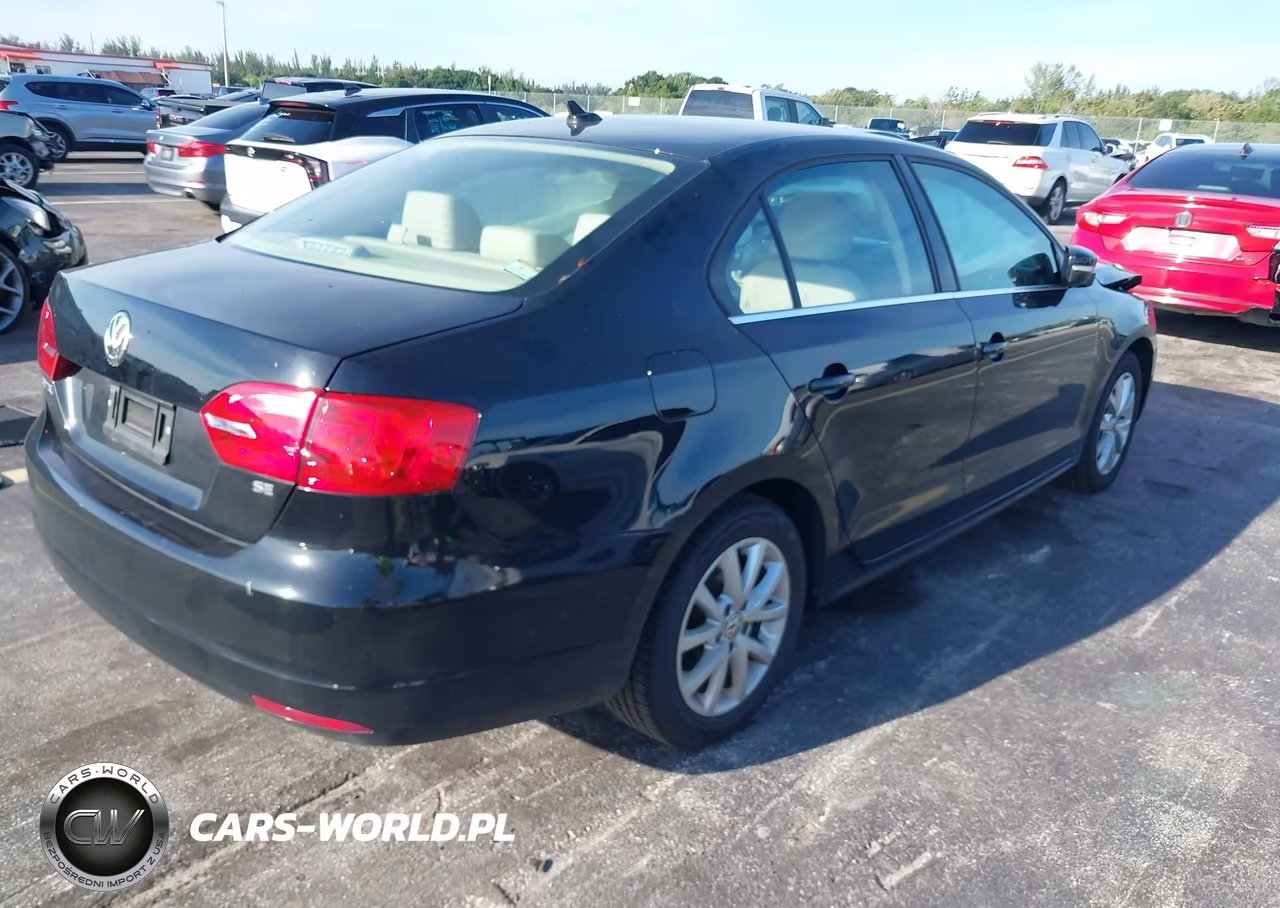 2014 Volkswagen Jetta Se W-Connectivity VIN:3VWD17AJ7EM285070 - 4