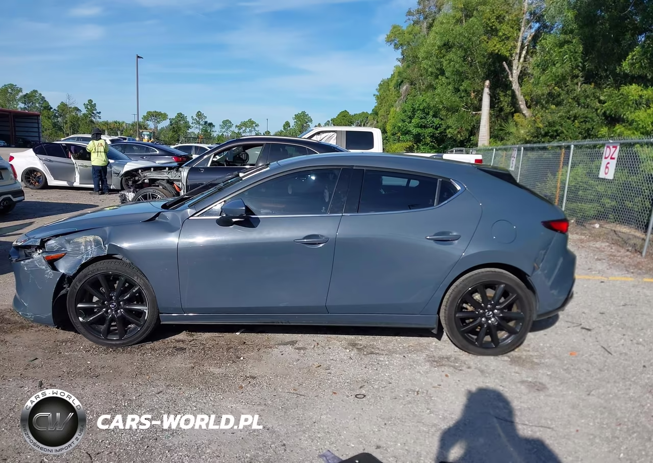 2021 Mazda Paquete De Escotilla Mazda3 Premium VIN:JM1BPAML2M1326610 - 15