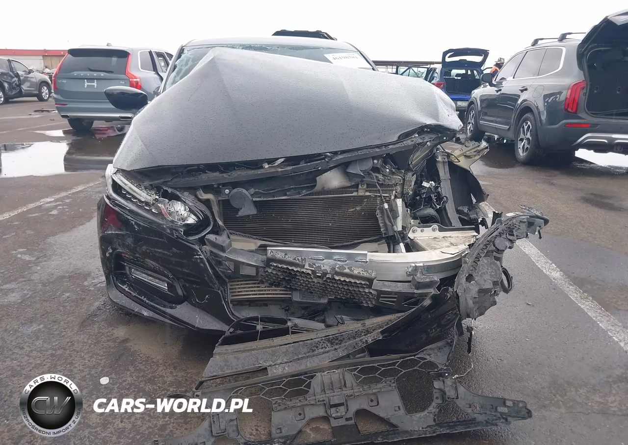 2018 Honda Accord Sport VIN:1HGCV1F37JA203986 - 12