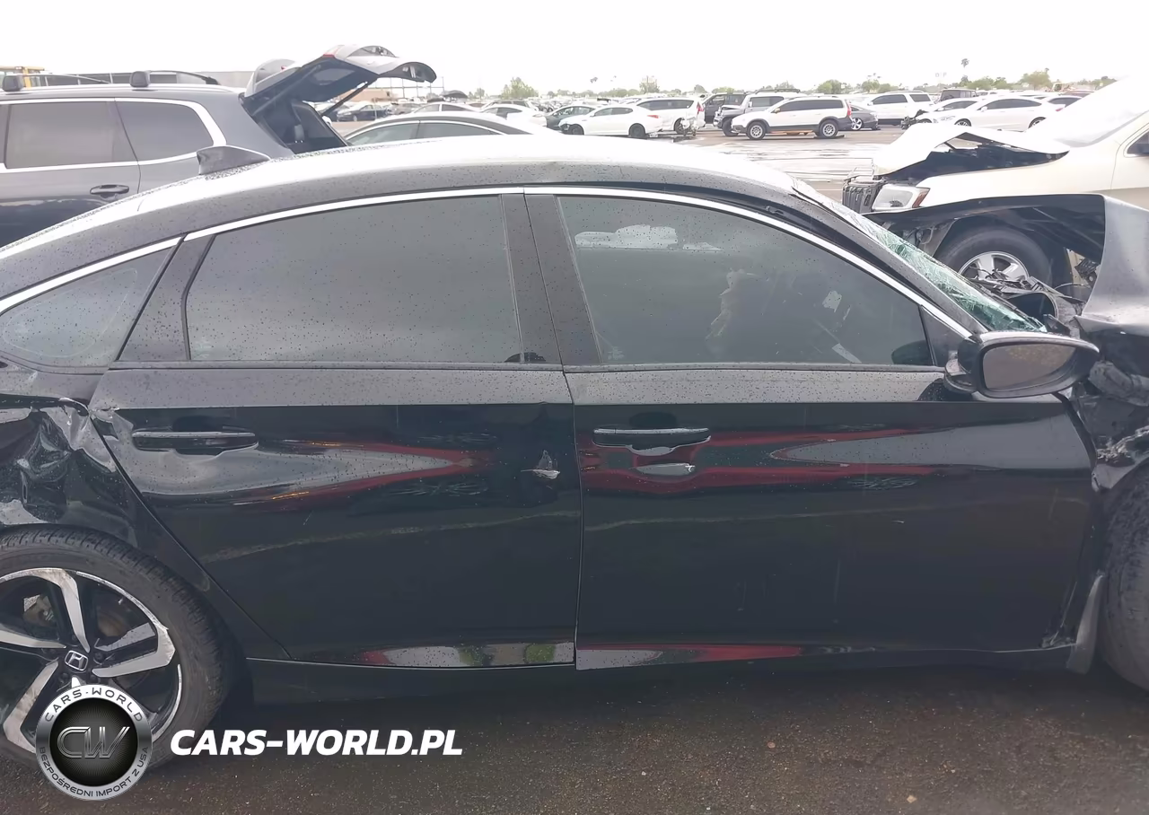 2018 Honda Accord Sport VIN:1HGCV1F37JA203986 - 13