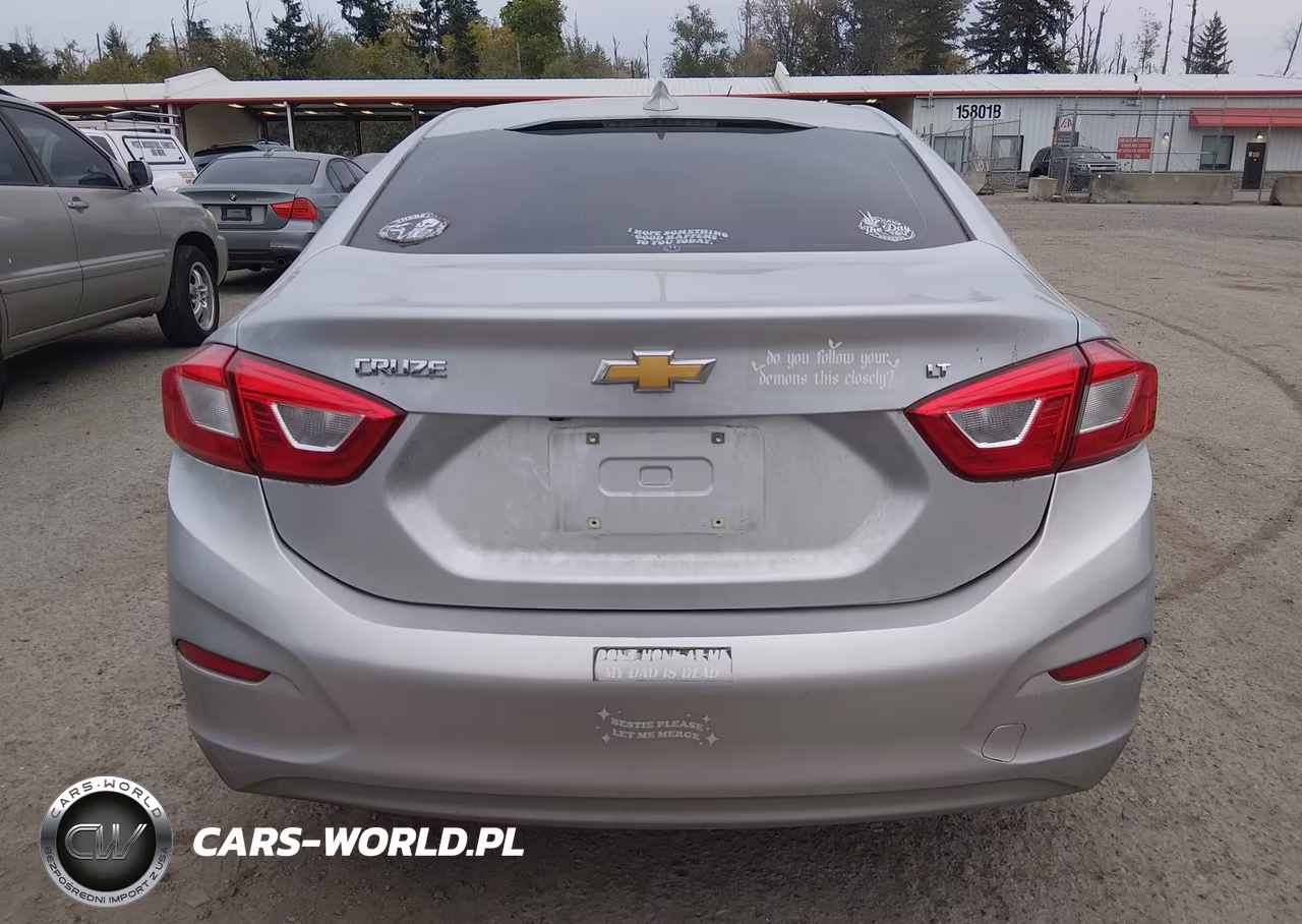 2018 Chevrolet Cruze Lt Auto VIN:1G1BE5SM5J7157841 - 17